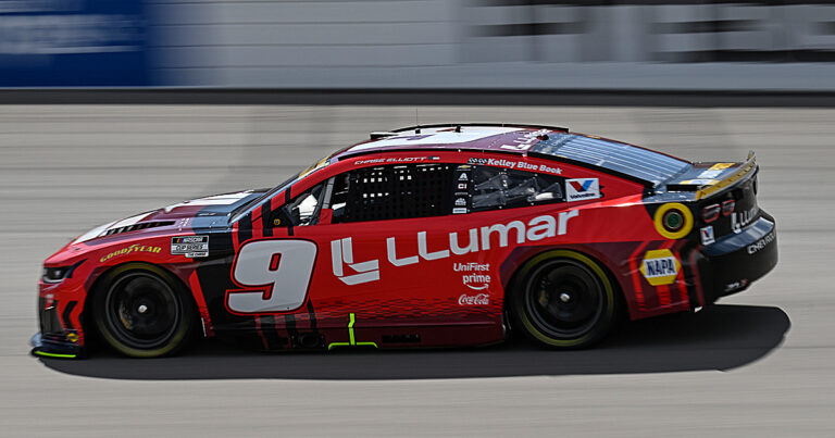 NASCAR Opens Brake Rotor and Pad Changes After Phoenix Qualifying 7 nascar announces brake rule change for phoenix after gateway NASCAR Opens Brake Rotor and Pad Changes After Phoenix Qualifying